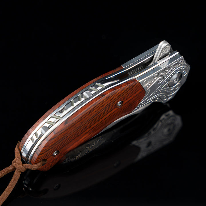 Nedfoss tiger-shark  Damascus Pocket Knife with Engraved Pattern and Sandalwood Handle